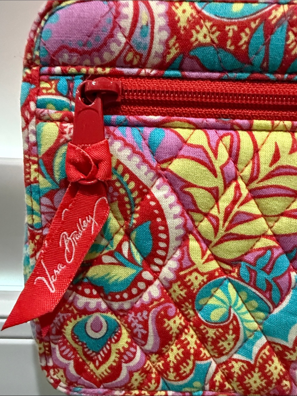 Vera Bradley Quilted Crossbody Bag "Paisley in Paradise" Pattern - Picture 3 of 10